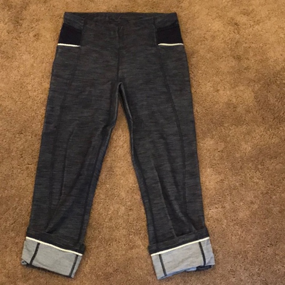 EUC Cropped Lululemon Leggings